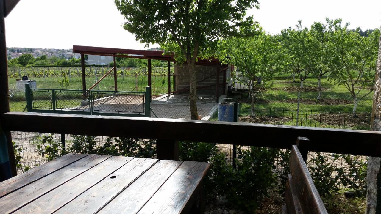 Stone House Vlasta เดอร์นิช ภายนอก รูปภาพ