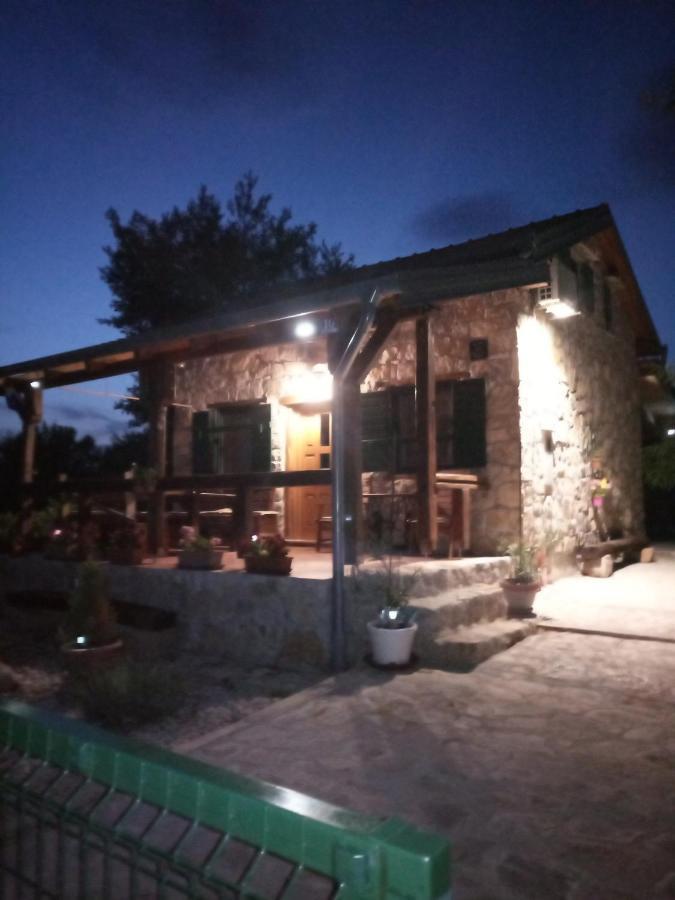 Stone House Vlasta เดอร์นิช ภายนอก รูปภาพ