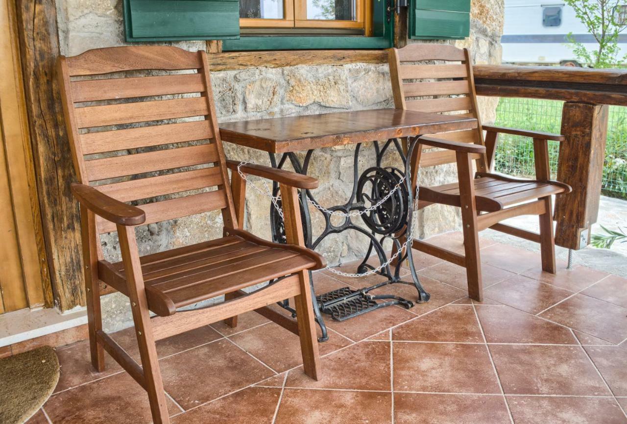 Stone House Vlasta เดอร์นิช ภายนอก รูปภาพ